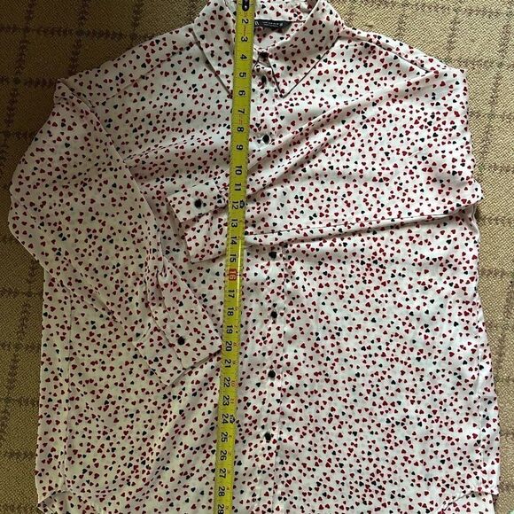 Zara white silken long sleeve button down shirt with red and black hearts NWOT M - Picture 10 of 14